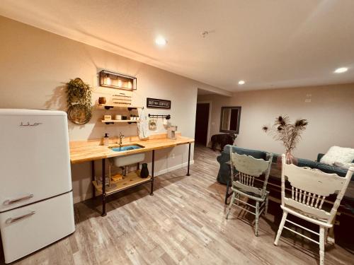 The Blue Buffalo Motel in Douglas