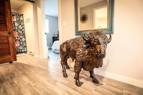 The Blue Buffalo Motel in Douglas