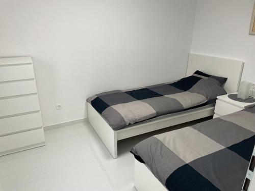 Apartment White Zagreb - private parking&garage