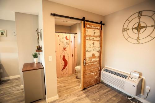 The Blue Buffalo Motel in Douglas