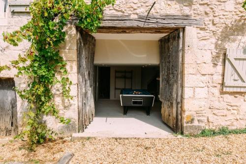 barn conversion, Dordogne La Tour-Blanche sleeps 12