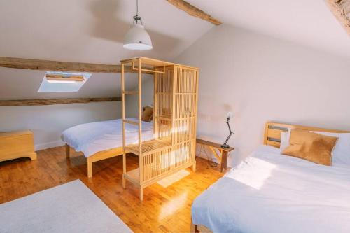 barn conversion, Dordogne La Tour-Blanche sleeps 12