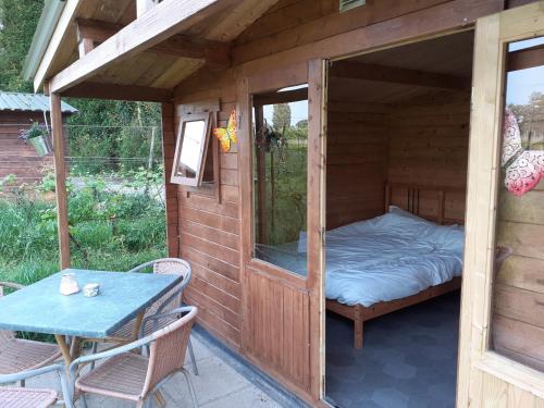 1 double bed