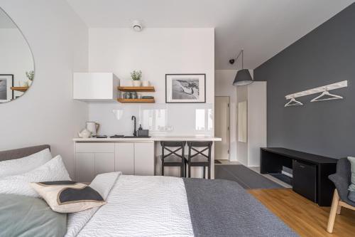 Elegant and Quiet Studio near Park with Elevator and AC, 9 min walk to Riga Old Town, Riga (fotografie 10)