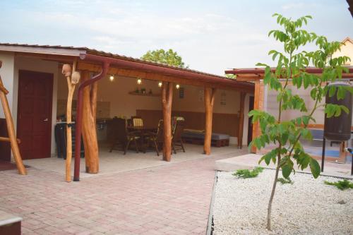 Tündérfátyol apartmanház