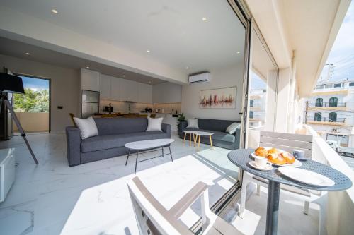 Imperial House - Hersonissos Center - Sleeps 8 gîte à louer Silva Maris