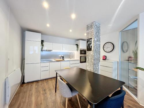 廚房, HYPERCENTRE, agréable T2 style LOFT , FIBRE (HYPERCENTRE, agreable T2 style LOFT , FIBRE) in 市中心區