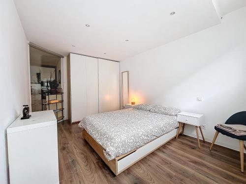 HYPERCENTRE, agréable T2 style LOFT , FIBRE (HYPERCENTRE, agreable T2 style LOFT , FIBRE) in 市中心區