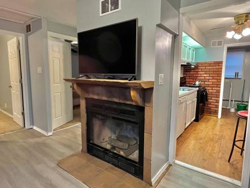 3 Bedroom Beach Park Home near Naval Base in Beach Park, USA