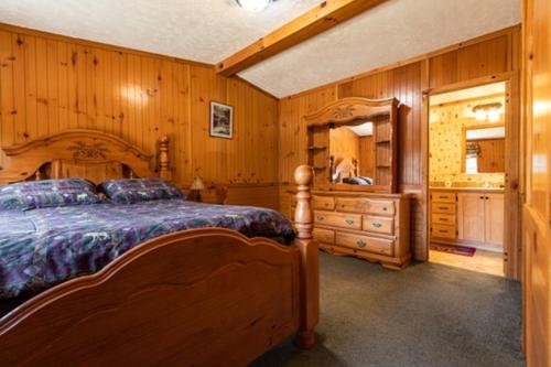 Sleeps 6, 3br, Fully Furnished, On-site Fun