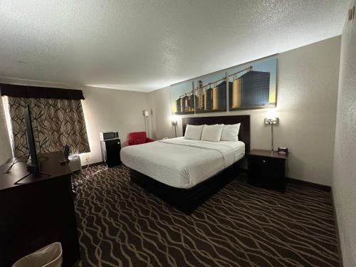 Days Inn & Suites by Wyndham Casey - image 6