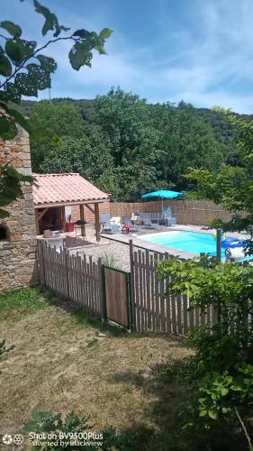 Amé-lys gîte à louer Peyrolles