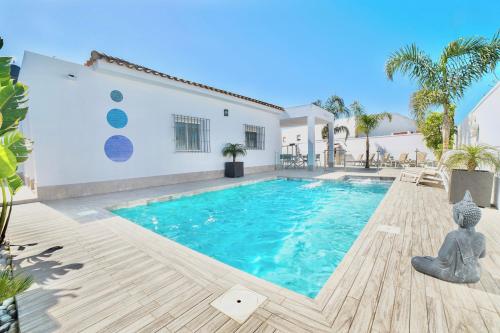 Villa MARABÚ,piscina privada en Conil de la Frontera