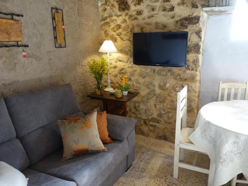 2 bedrooms, 4 beds