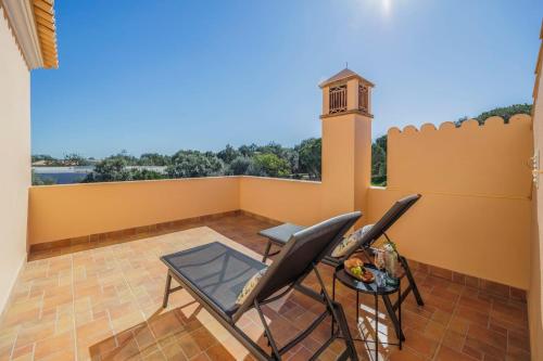 Stunning Countryside Villa w Private Garden & Pool in Alte