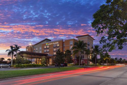 Hyatt Place Coconut Point