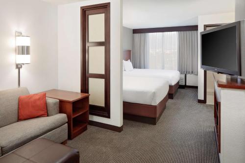 Hyatt Place Ontario/Rancho Cucamonga - image 2