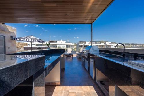 Penthouse with Private Jacuzzi and 4 Bedrooms in Cabo San Lucas, Mexico