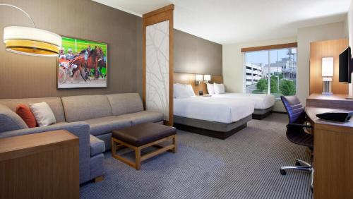 Hyatt Place at The Hollywood Casino Pittsburgh South in Washington, USA