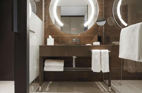 Hyatt Regency Amsterdam - image 4
