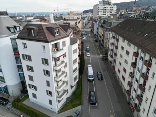 Downtown Dream 3,5BR with Balcony and Style BA31, Zurich and Greater Zurich Area