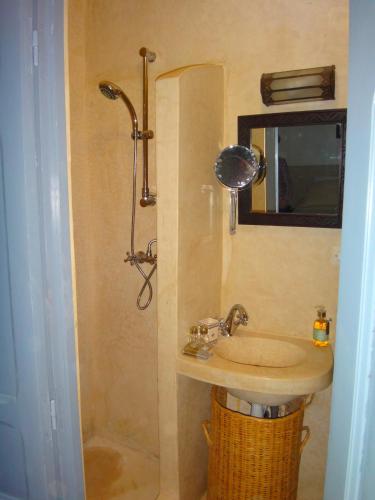 CASABLANCA Standard Double Room  image 4