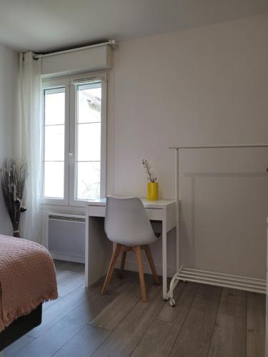 Cocooning House 212 Suite COSY SUNSHINE appartement Aeroport Paris Roissy CDG et Parc Asterix