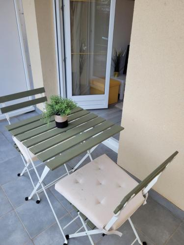 Cocooning House 212 Suite COSY SUNSHINE appartement Aeroport Paris Roissy CDG et Parc Asterix in Szent Witz