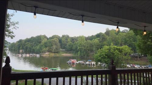 Holiday Hills Resort - image 6