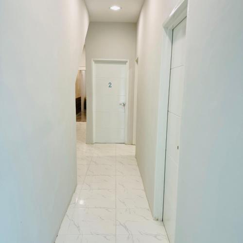 Utvendig, RAYYAZ INN in Pandak Beach