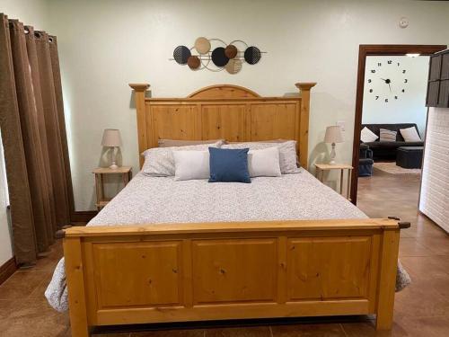 Rest & Replenish 10mins to Lake Sardis with Mountain Views