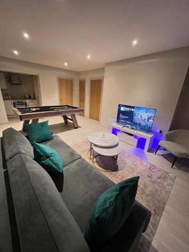 Spacious Modern Apartment - Leeds City Centre