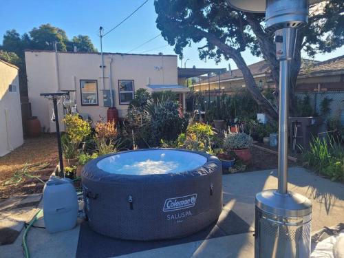 Urban Farm House +Hot Tub+Pool thumb 4