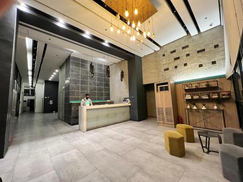 Comfty, Chic & Spacious Room with Parking & WiFi 3