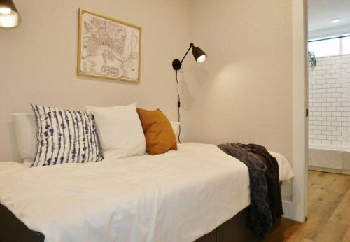 Hip Container APT - 5 Min Walk to TIAA Bank, Jacksonville (foto 3)