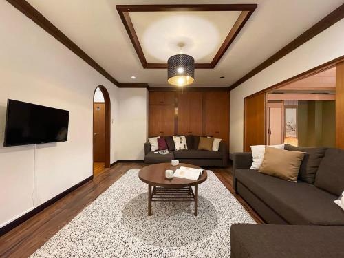 b hotel Kaniwasou 301 Minute walk from Miyajima Pier for 11ppl - Apartment - Miyajima