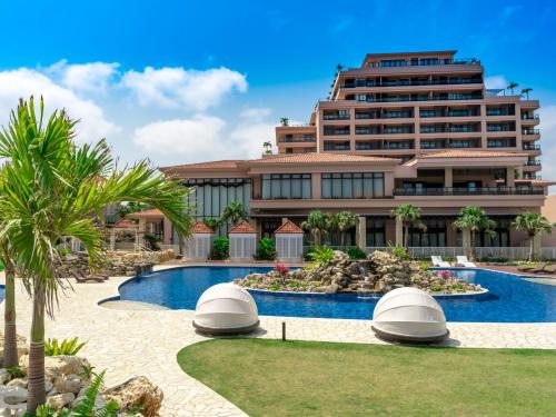 전망, Hotel Shigira Mirage Beach Front in 시기라 해변