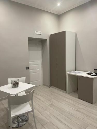 TOLEDO RELAX near Via dei Tribunali