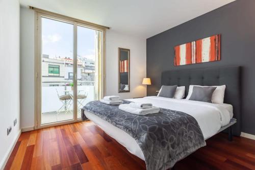 The Collection Barcelona - 3bedroom Duplex with balcony in plaza Cataluña 1