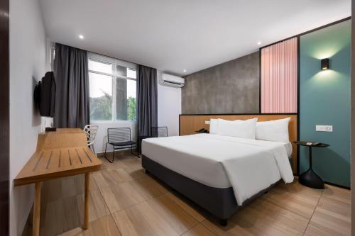 room detail thumbnail 0