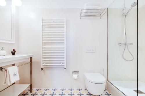 Apartment image 8