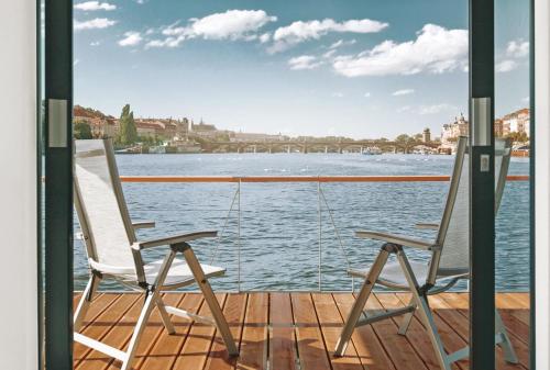 VIPliving Houseboat, Прага (фото 5)