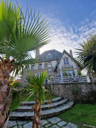 . Villa Fresquet