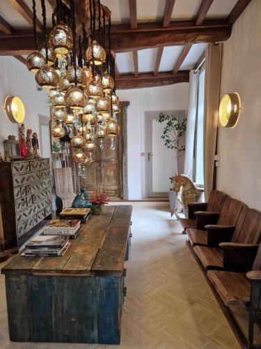 Фойє, Villa Fresquet in Tourlaville
