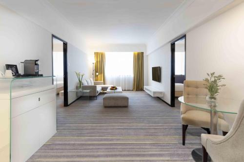 판다 호텔 (Panda Hotel) in 취안완