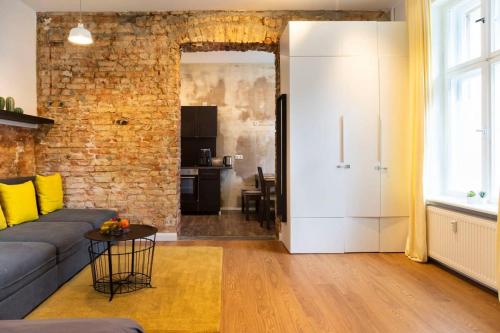 Shabby Chic plus Self CheckIn and Free Street Parking, Berlin (photo 7)