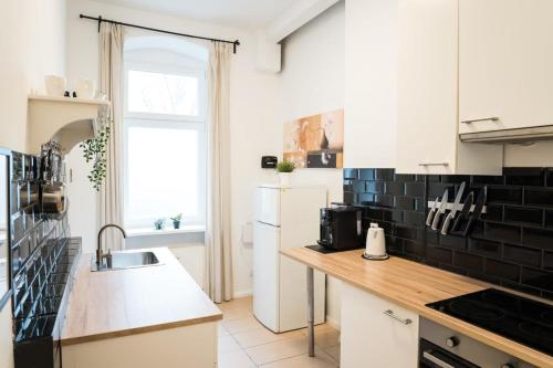 Great Apartment in Berlin Neukölln - image 12