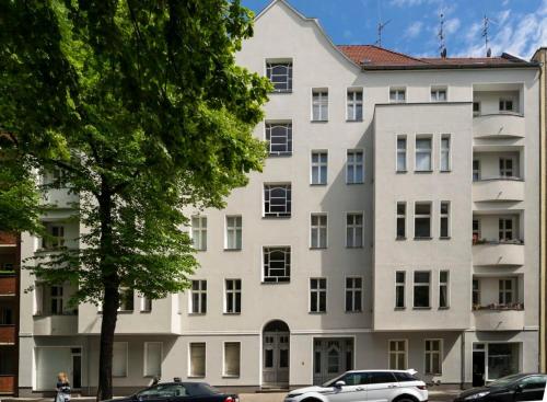 Lovely Apartment in the near of Kudamm - image 14