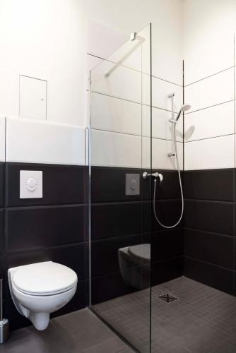 Apartment image 3