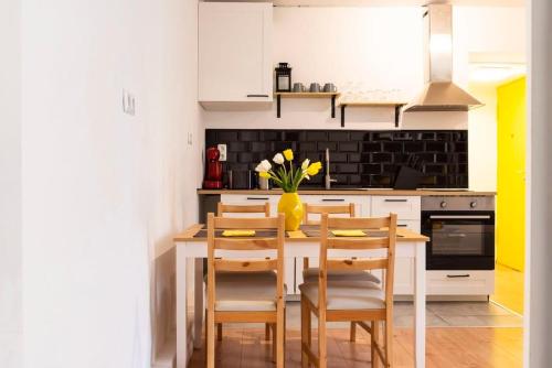 2 Bedroom in great location in Kreuzberg - image 14